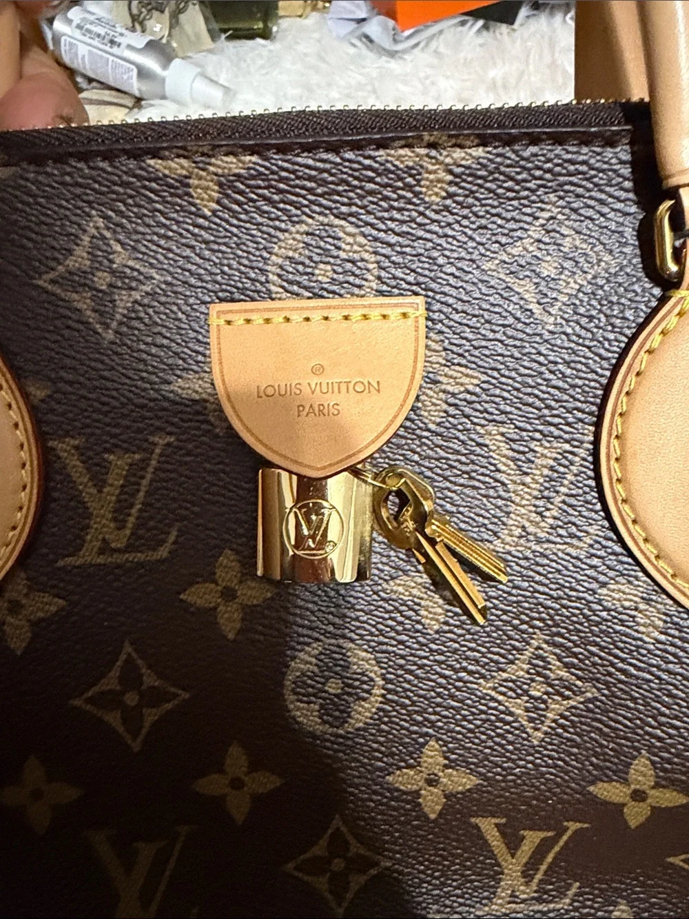 Louis Vuitton structured alma